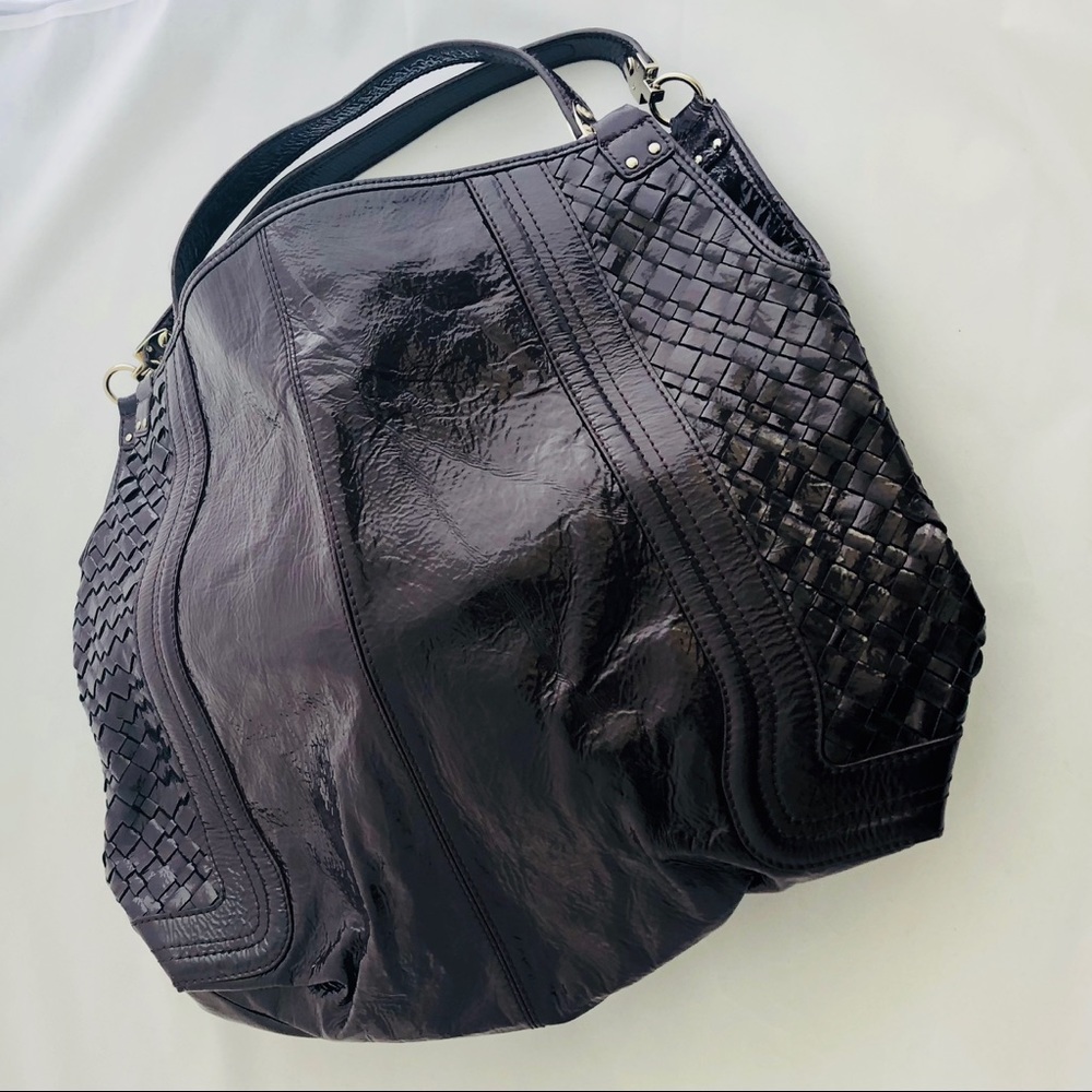 Purple crinkle patent leather Handbag